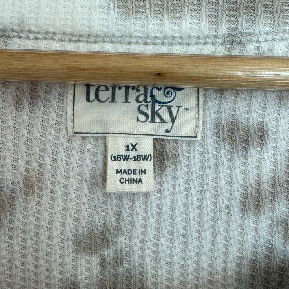 NWOT/Terra & Sky Long Sleeves - Picture 5 of 8